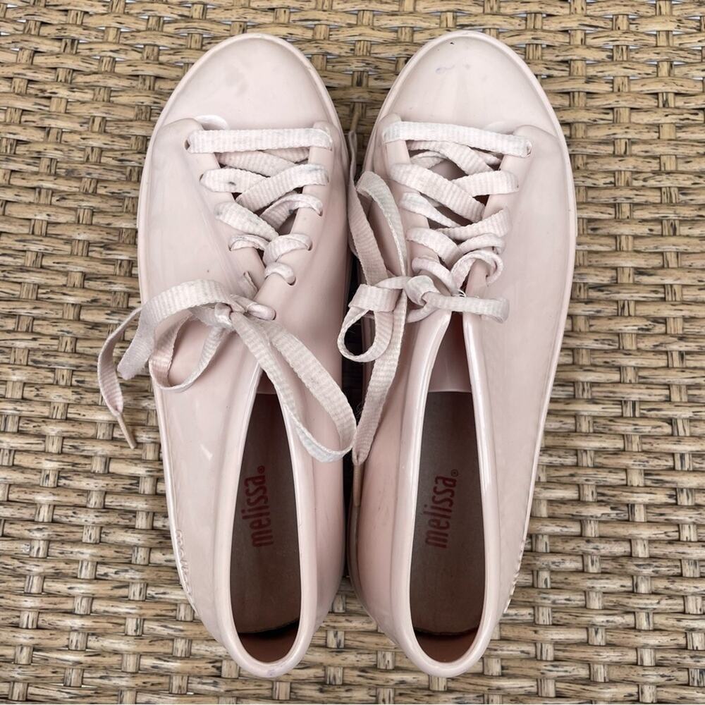 Melissa girls pink sneakers size 5